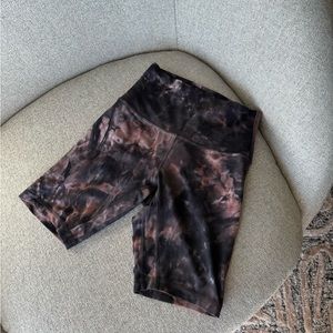 Lululemon bike shorts